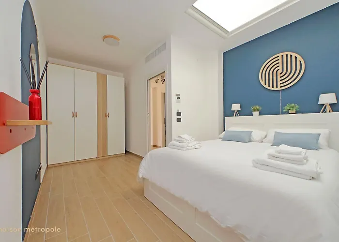 Color House, Roof Garden & Parking Apartment Rom