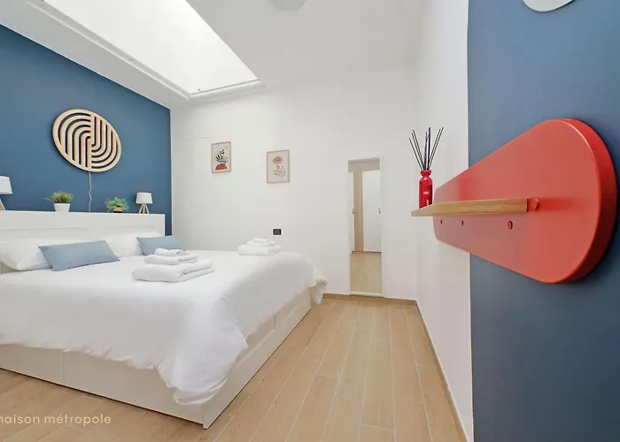 Color House, Roof Garden & Parking * Rom